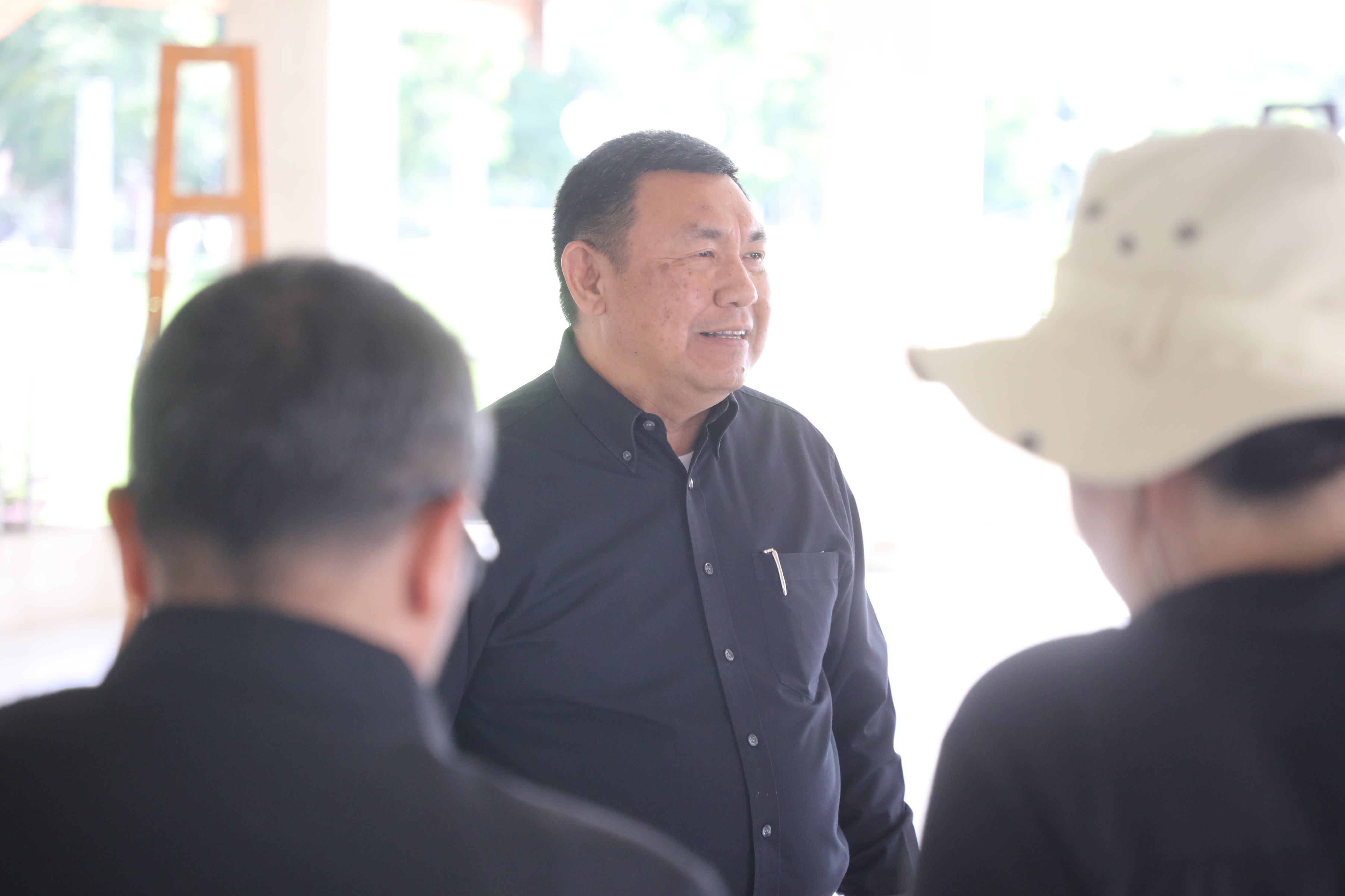 title - เลขาธิการ ส.ป.ก. นายเศรษฐเกียรติ กระจ่างวงษ์ ลงตรวจความเรียบร้อยของงาน 